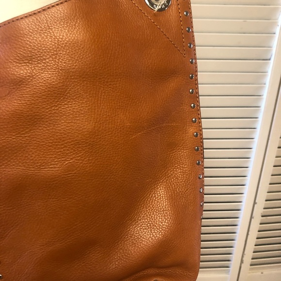 Michael Kors leather hobo bag with silver chain and leather strap. - Picture 9 of 10